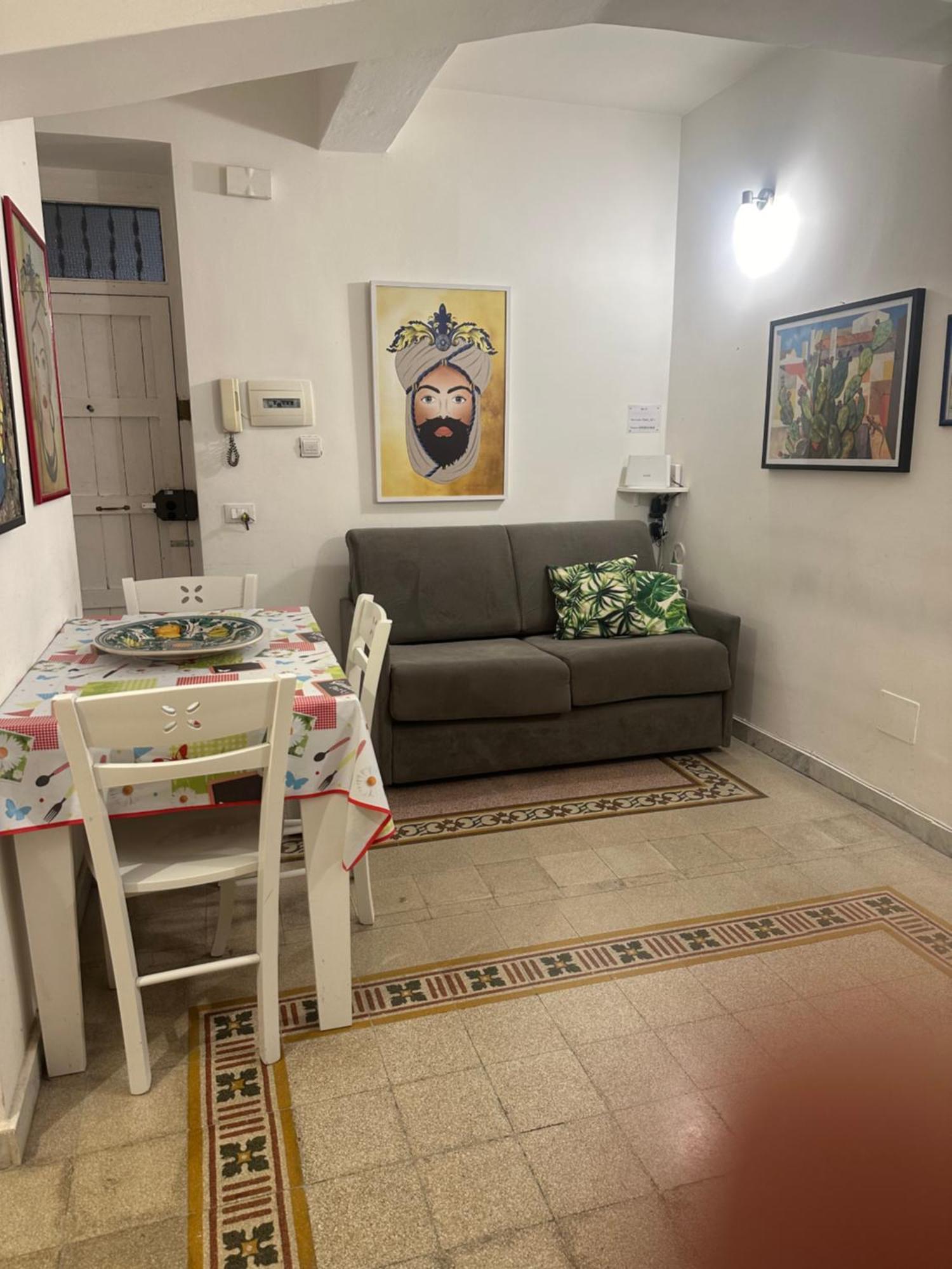 Casa Di Fronte La Cattedrale Apartman Palermo Kültér fotó